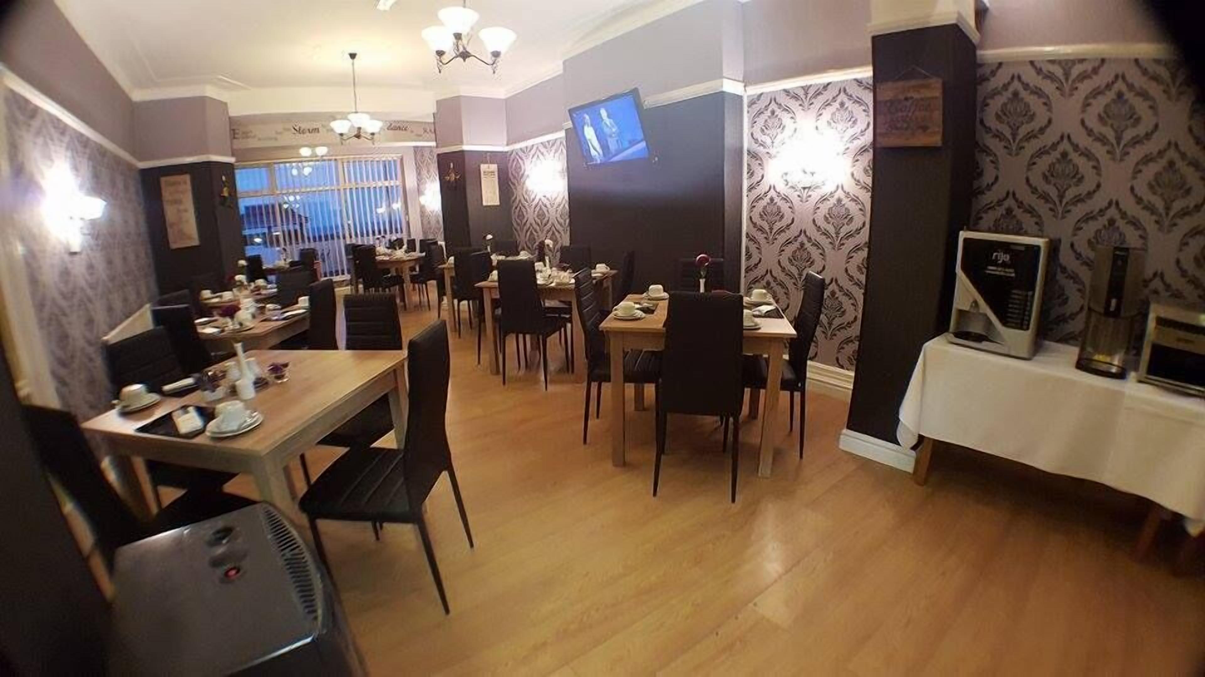 Queens Plaza Hotel, Blackpool